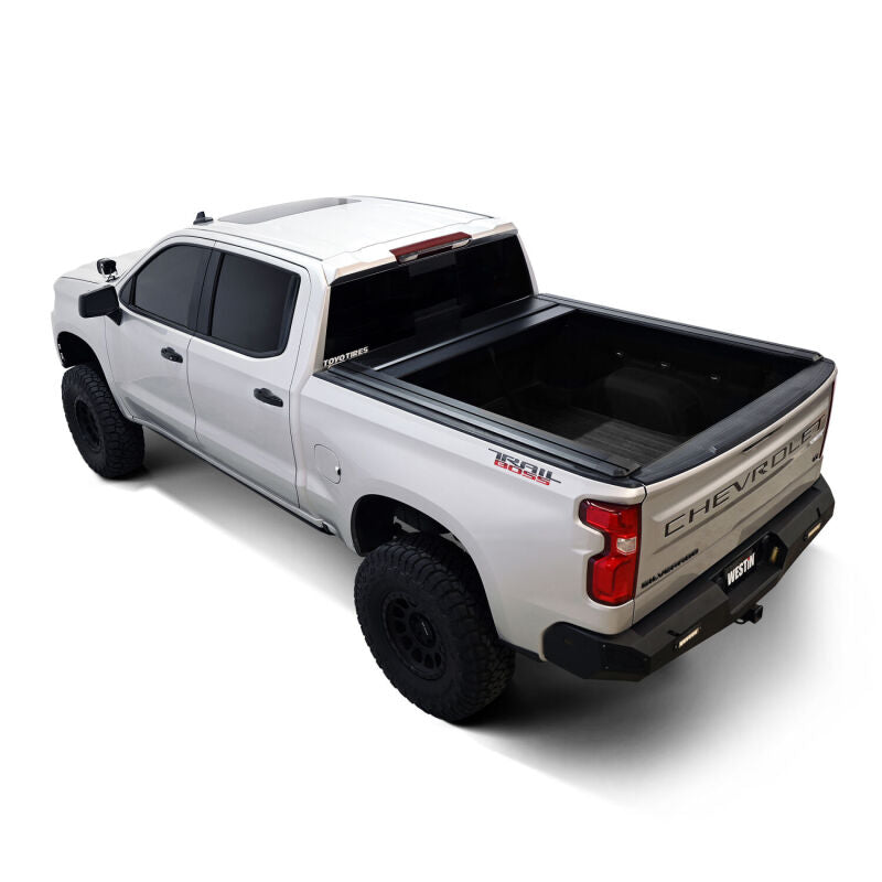 Westin 19-26 GM Silverado/Sierra 1500 5ft 8in Bed Manual Retractable Tonneau Cover - Black