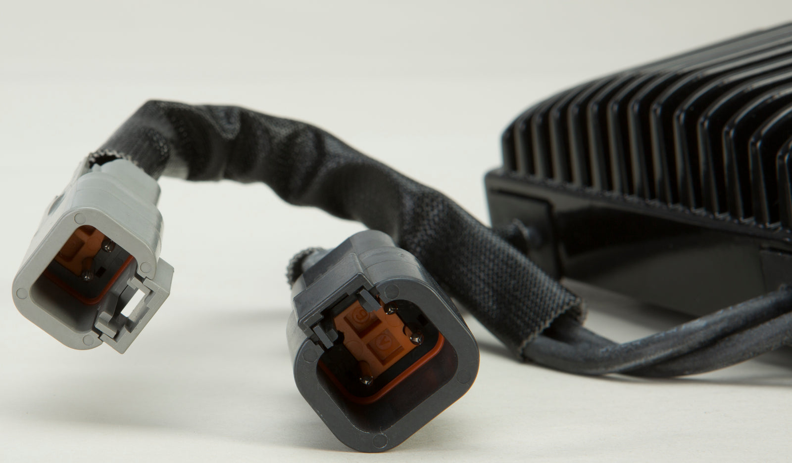 Regulator Black Dyna `06 07 OEM 74631 06