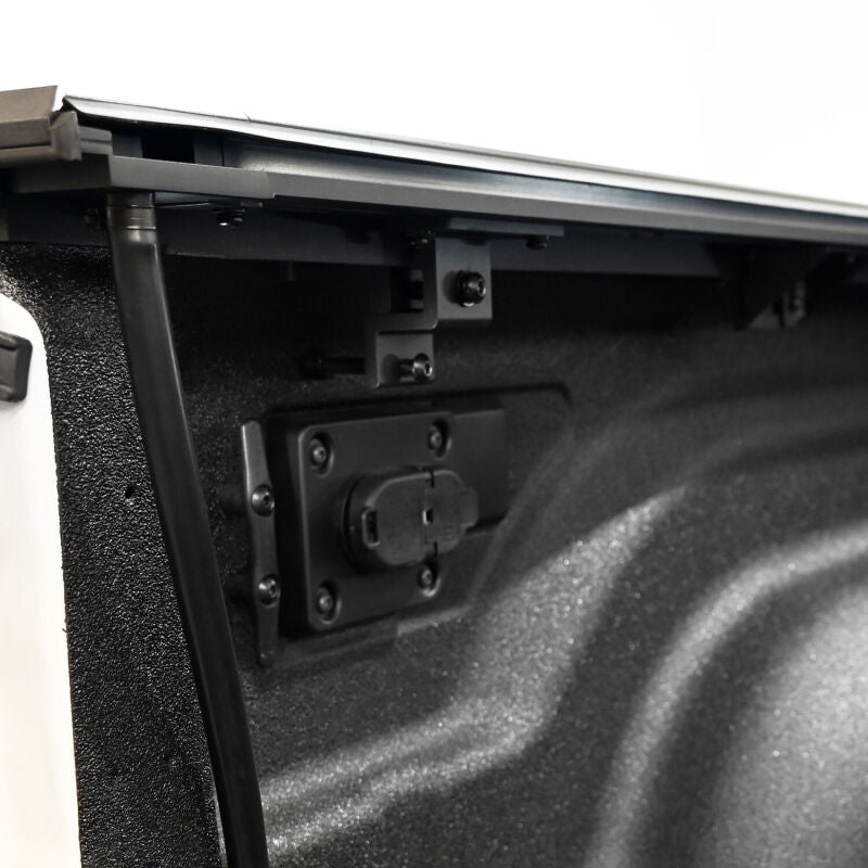 Westin 19-25 RAM 2500/3500 6.4ft Bed Electric Retractable Tonneau Cover - Black