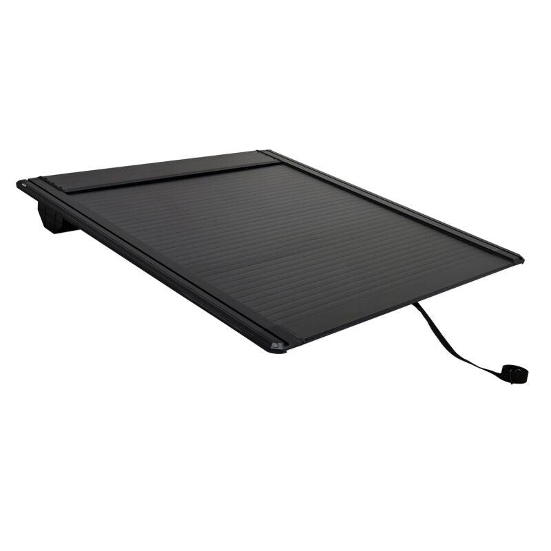 Westin 19-26 GM Silverado/Sierra 1500 5ft 8in Bed Manual Retractable Tonneau Cover - Black