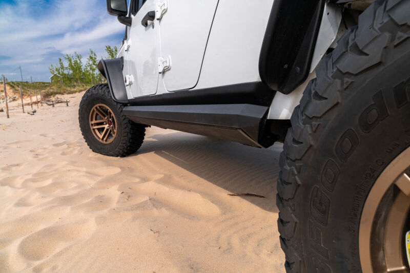 AMP Research 20-24 Jeep JT Gladiator (Launch/Overlnd/Rubicon/Sport/Sport S) PowerStep XL - Black