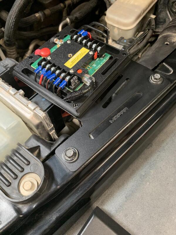 sPOD 09-18 Jeep Wrangler JK SourceLT w/Amber LED Switch Panel