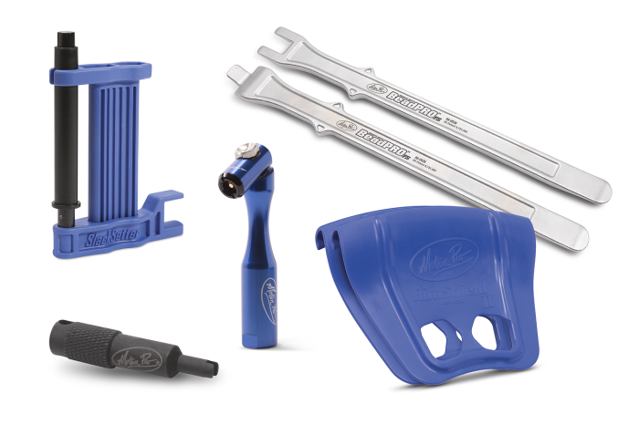 GARAGE TIRE SERVICE TOOL KIT