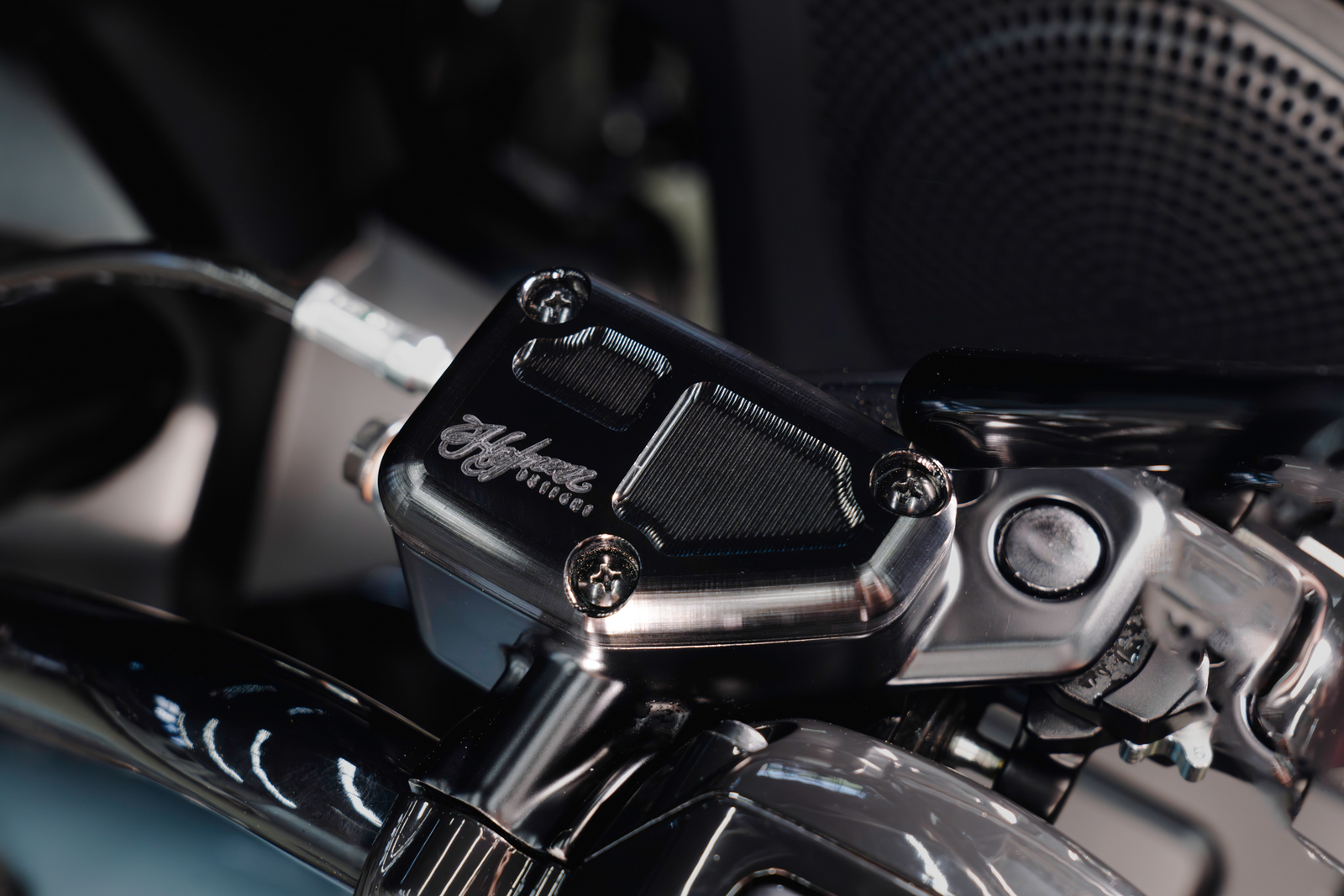 Front Brake Reservoir Cover Black L`23 24 Cvo