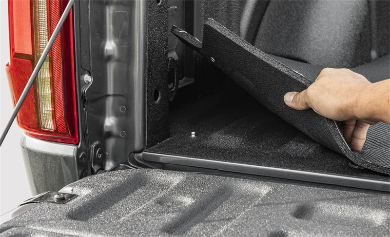 Access Truck Bed Mat 19-21 Chevrolet / GMC 1500 5ft 8in Bed w/ CarbonPro box