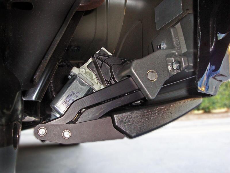 AMP Research 21-23 Ford F150 Hybrid/Lighting ONLY Power Step - Plug N Play