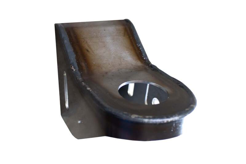 Rust Buster 1999-2013 Chevy Silverado &amp; GMC Sierra Center Cab Mount - Right