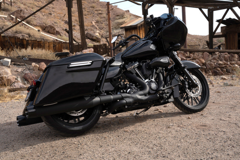 Vance & Hines 17-23 Harley Touring Models Blackbird 450 Slip-Ons - Black Contrast Finish End Caps