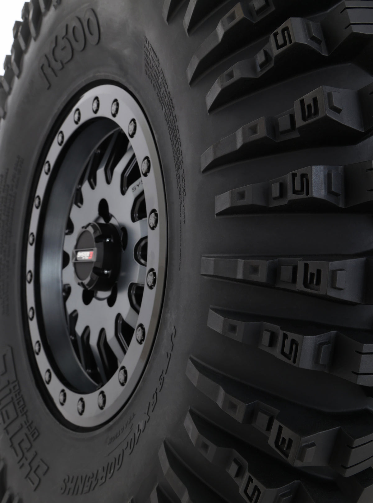 Tire Rc500 37x10r15