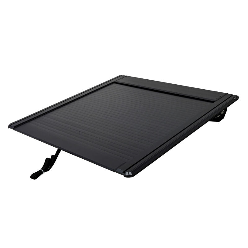 Westin 24-26 Toyota Tacoma 5ft Bed Manual Retractable Tonneau Cover - Black
