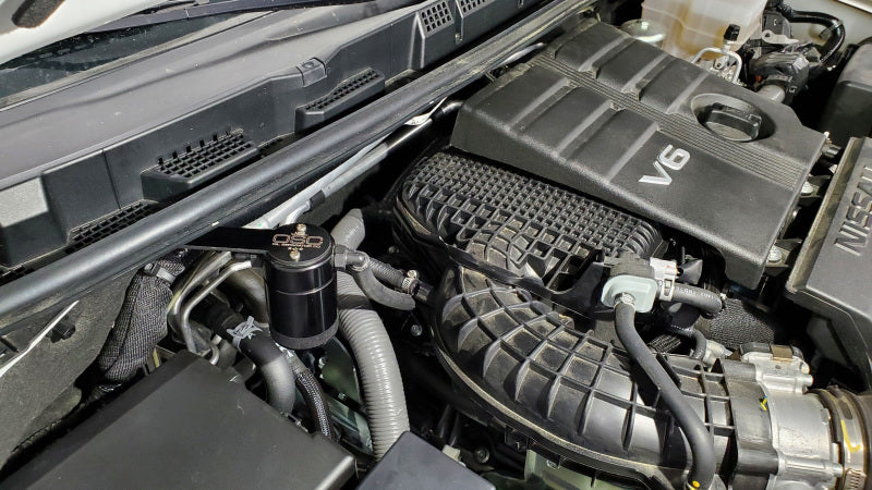 J&L 2022-2025 Nissan Frontier 3.8L V6 Passenger Side Oil Separator 3.0 - Black Anodized