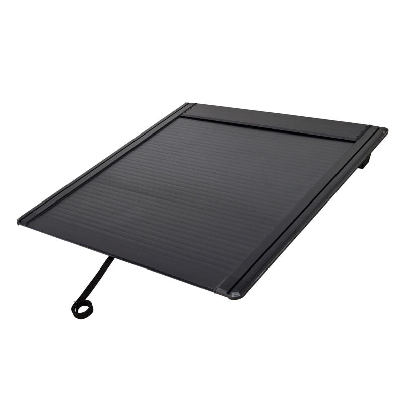 Westin 19-26 GM Silverado/Sierra 1500 5ft 8in Bed Manual Retractable Tonneau Cover - Black