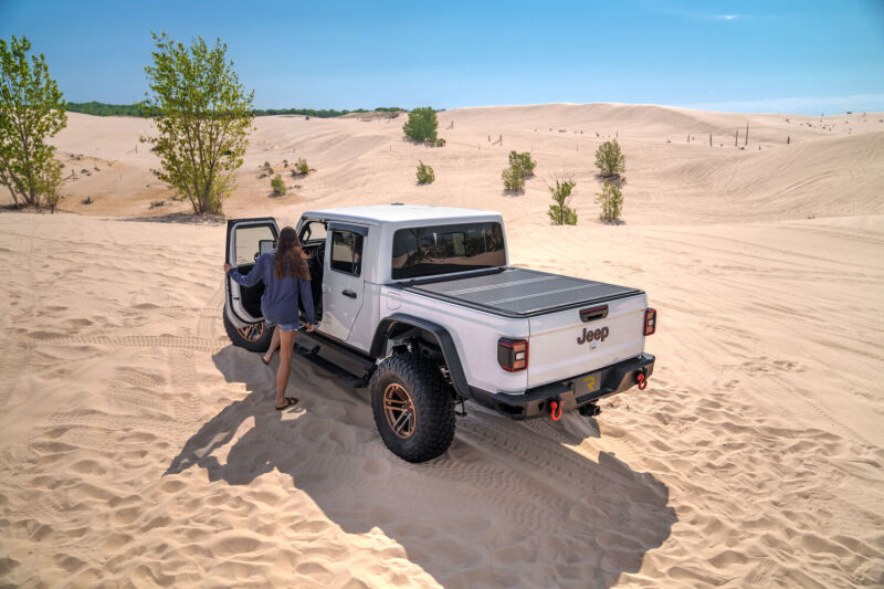 AMP Research 20-24 Jeep JT Gladiator (Launch/Overlnd/Rubicon/Sport/Sport S) PowerStep XL - Black