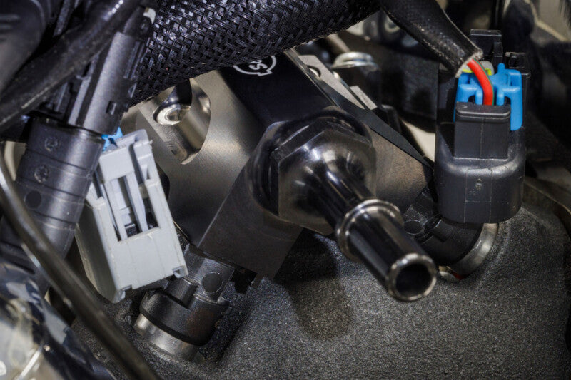 S&amp;S Cycle 17-24 M8 Touring Models Billet Fuel Rail Kit