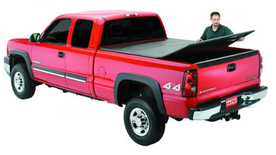 Lund 07-13 Chevy Silverado 1500 (8ft. Bed) Genesis Tri-Fold Tonneau Cover - Black